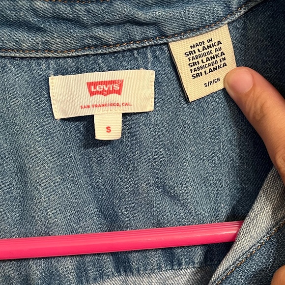 Denim Levi’s Dress💙 - Picture 3 of 5